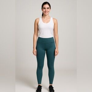 Vineyard Vine leggings color blue/green full length on me (5’5”) see pics, small